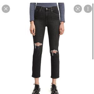 Levi's Black Distressed Women's Jeans